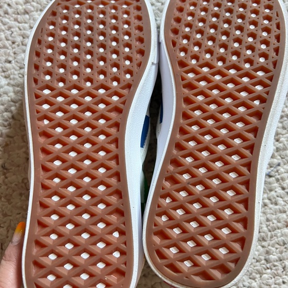 VANS SLIP ONS COLOR BLOCK ALMOST NEW CONDITION MENS 7.5, WOMENS 9 - Picture 6 of 7
